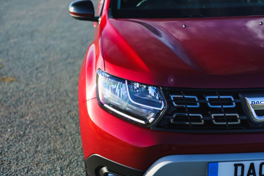 Детали экстерьера Dacia Duster Techroad 2019 года  (UK) (фото 7 из 40)